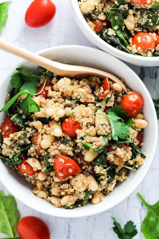 Easy Quinoa Salad with Tomatoes & Spinach – Emilie Eats